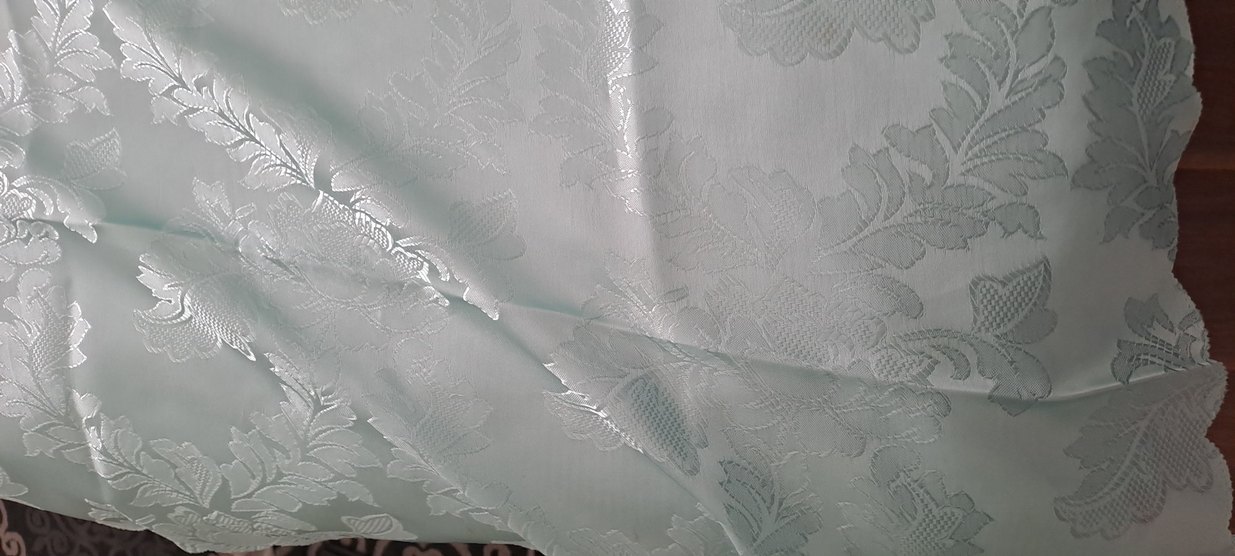 masa ortusu acik mavi parlak renk Desensiz Masa Örtüsü - Görsel 2