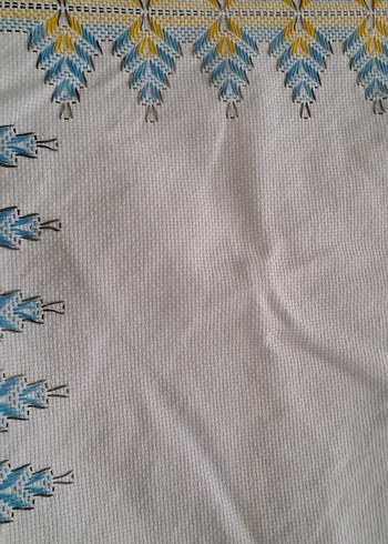 kanavice nakışlı Çok Renkli Masa Örtüsü - Görsel 8