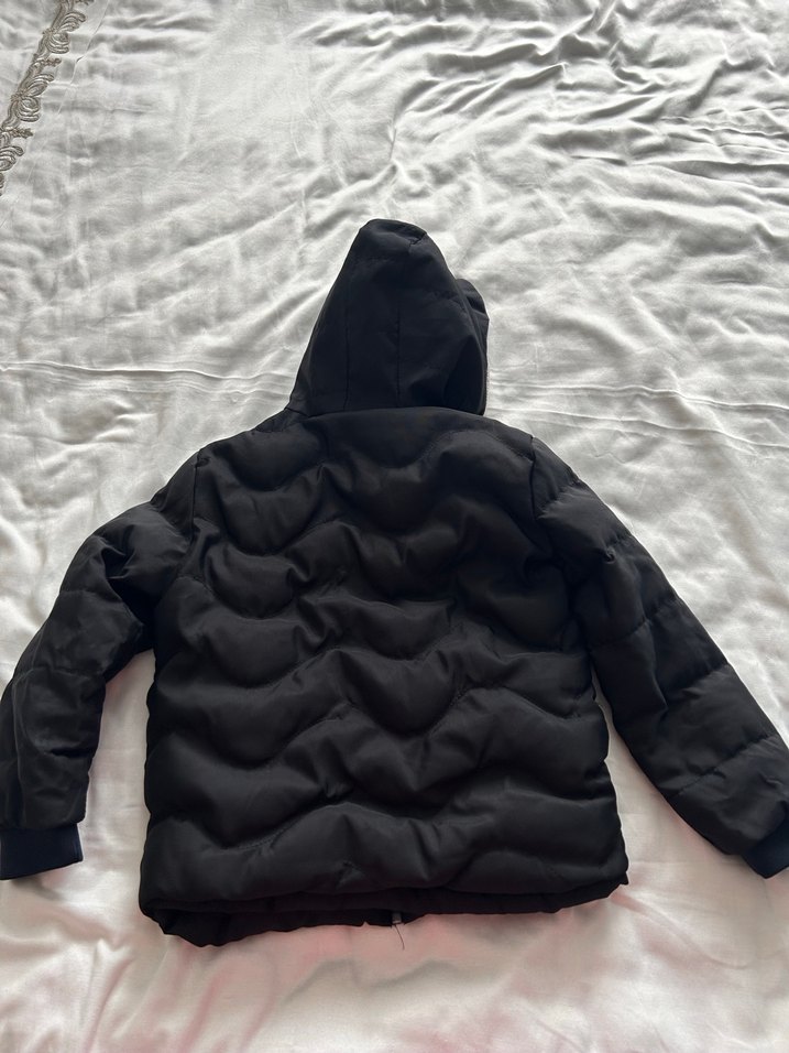 Siyah Kapüşonlu Çocuk mont - Görsel 2