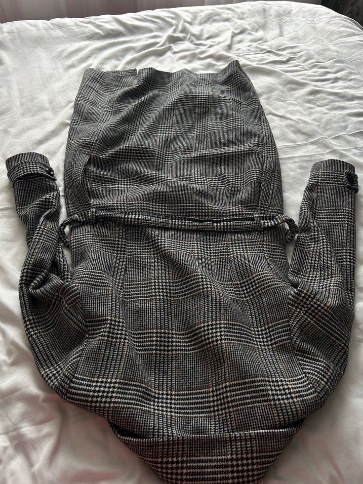 Düğmeli ekoseli kaban - Görsel 4