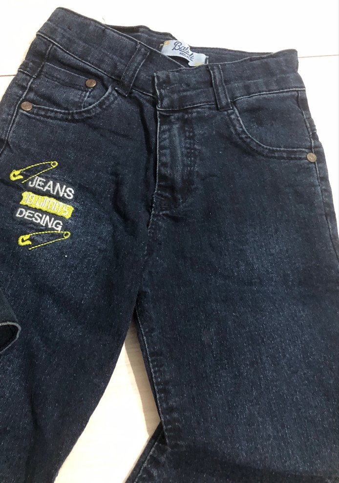 Erkek Çocuk Nakışlı Düğmeli Kot Pantolon - Görsel 3