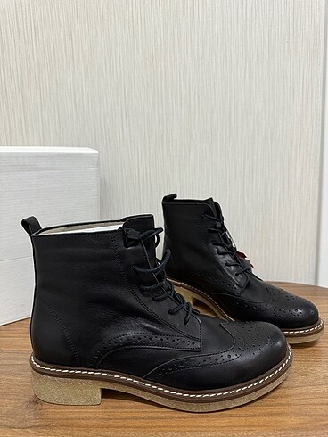 37 Beden siyah Renk Nine west hakiki deri bot