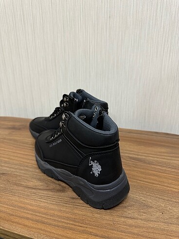 34 Beden siyah Renk Us polo snakers