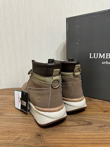 37 Beden Lumberjack kadın bot