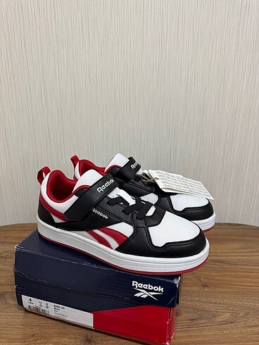 Reebok snaker