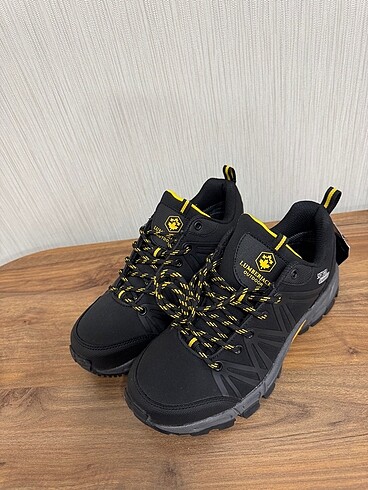 38 Beden siyah Renk Lumberjack outdoor ayakkabi