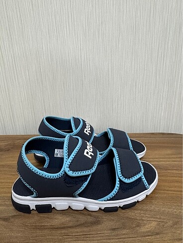 35 Beden mavi Renk Reebok çocuk sandalet