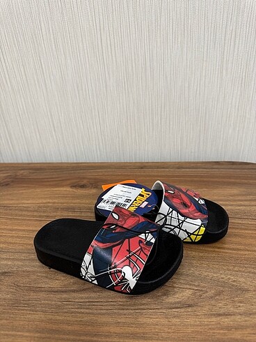 25 Beden siyah Renk Spiderman çocuk terlik