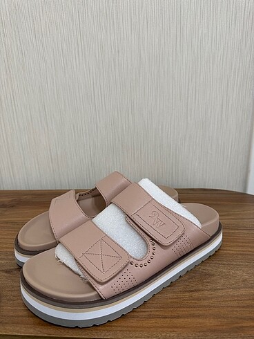 Nine west terlik