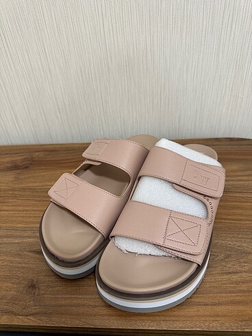 39 Beden Nine west terlik