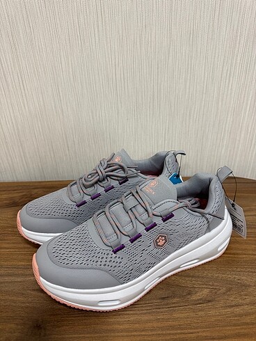 38 Beden Lumberjack sneakers