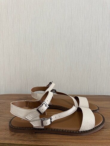40 Beden ten rengi Renk Nine west hakiki deri sandalet