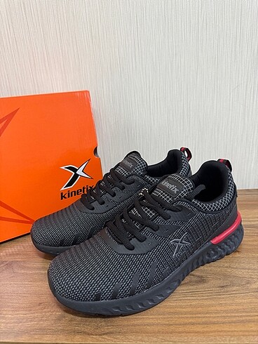 Kinetix spor