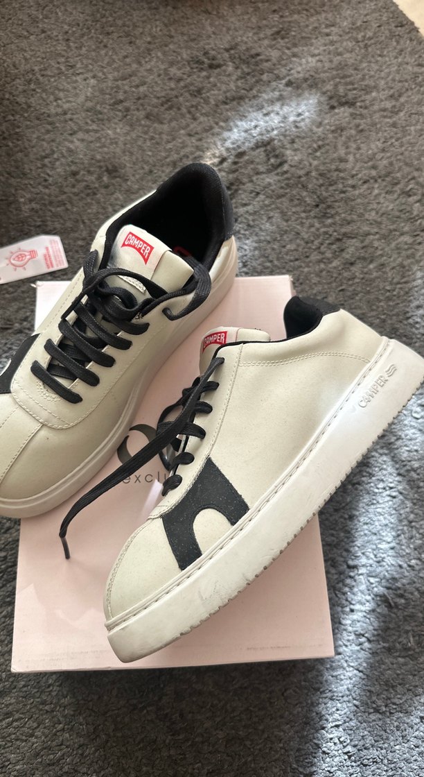 Beyaz Gri Bağcıklı Erkek Spor Ayakkabı- Çok iyi durumda - Görsel 4