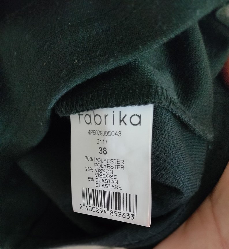 Siyah Yakasi Tül Detayli Midi Elbise - Görsel 3