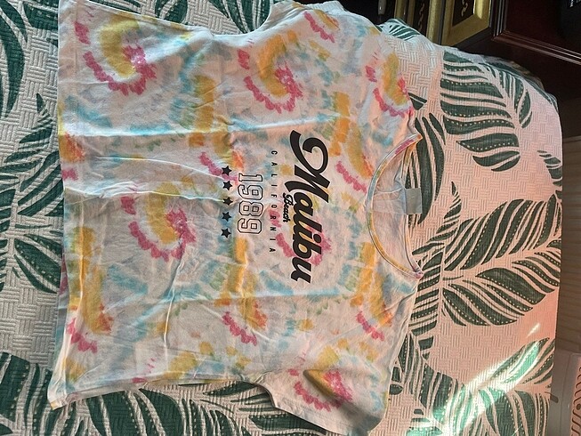 LC Waikiki Kız çocuk batik tişört