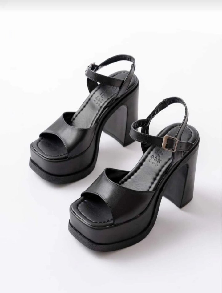 Kalın topuk kadın ayakkabı - Görsel 3