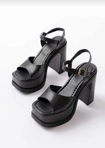 Kalın topuk kadın ayakkabı - Görsel 4