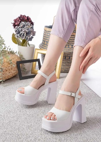 Kalın topuk kadın ayakkabı - Görsel 3