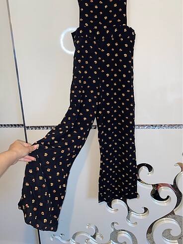 Bershka Yazlık çiçekli tulum