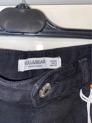 Pull and Bear Siyah kot şort