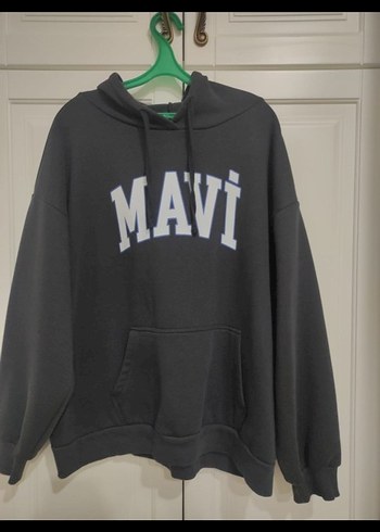 Mavi Baskılı Kapüşonlu Gri Sweatshirt