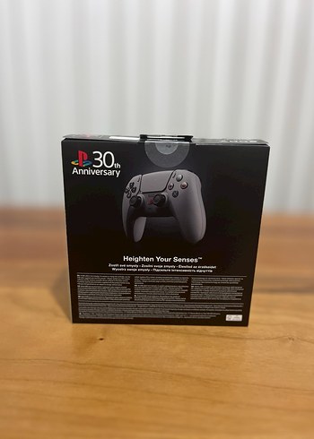 Sony 30. Yıl Sınırlı Sürüm PS5 Dualsense - Görsel 2