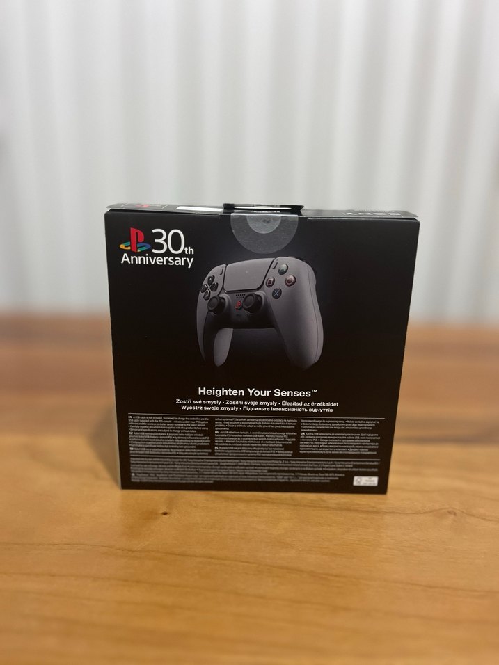 Sony 30. Yıl Sınırlı Sürüm PS5 Dualsense - Görsel 2