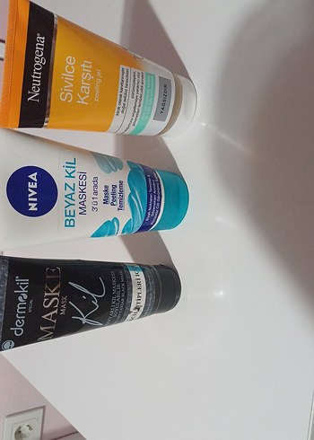 Nivea Ermekil, Nivea ve Neutrogena Erkek Cilt Bakım Maskeleri