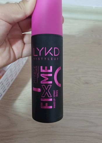 Diğer LYKD Fix Me Makyaj Sabitleyici Sprey