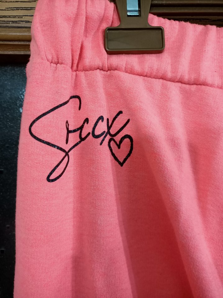 xl eşofman altı küçük bir leke var başka da bir sorunu - Görsel 2