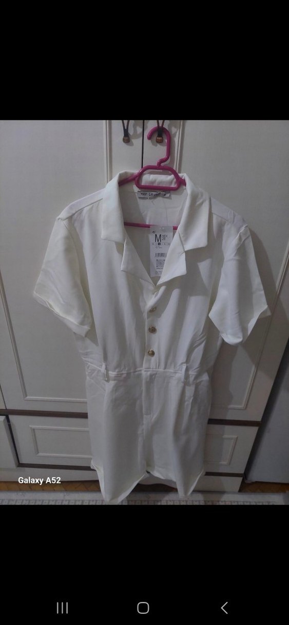 Beyaz kadın Tulum - Görsel 3