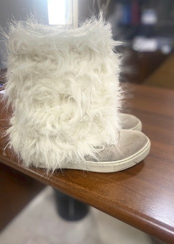 Süet Bej Kadın Kürklü Dolgu Topuk Bot - Görsel 2