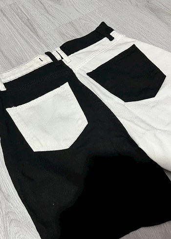 Siyah Beyaz Şort - Görsel 4