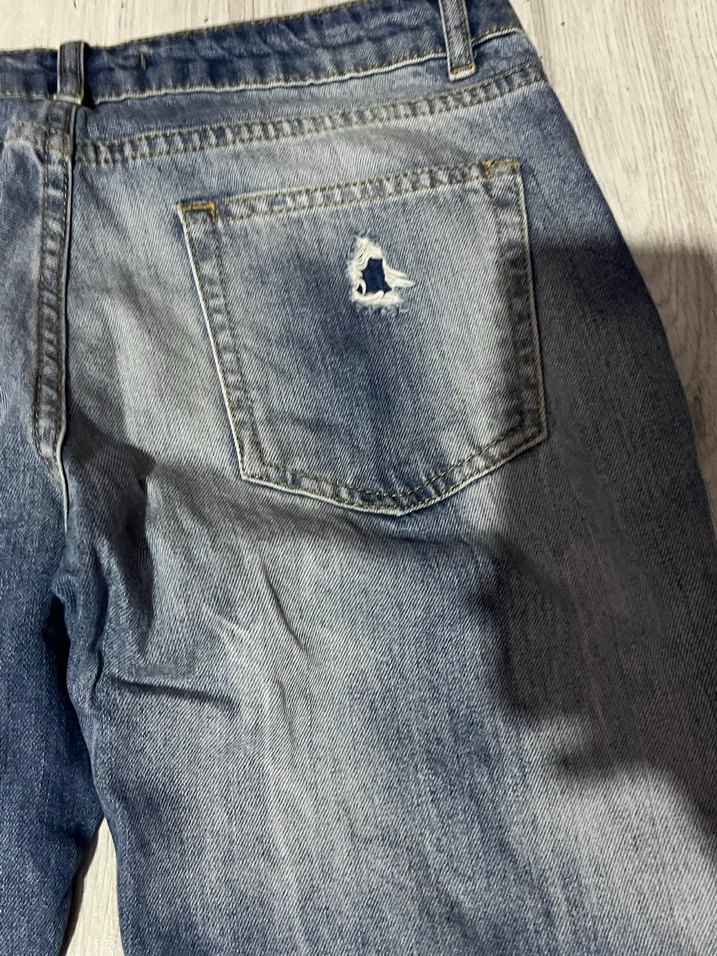 Kadın Mavi Yırtık Bol Kesim Denim Pantolon - Görsel 4