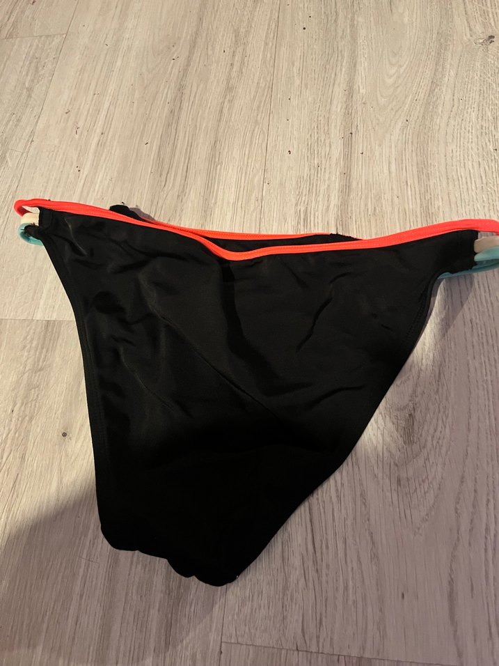 Çok Renkli Elastik Bantlı Kadın Bikini Altı - Görsel 3