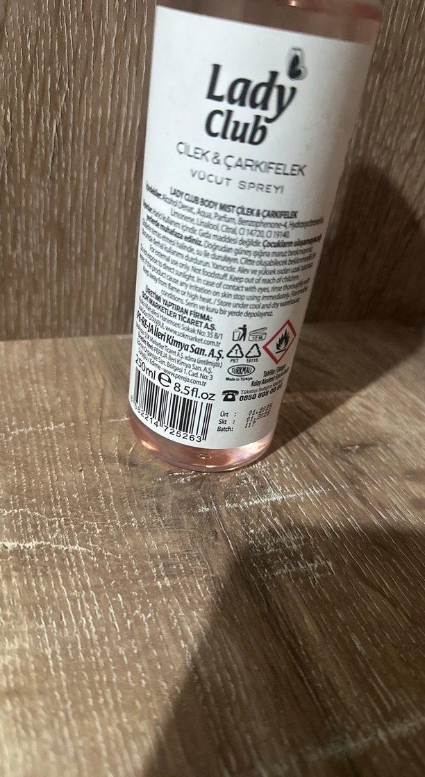 Lady Club Çilek & Çarkıfelek Vücut Spreyi 250 ml - Görsel 2