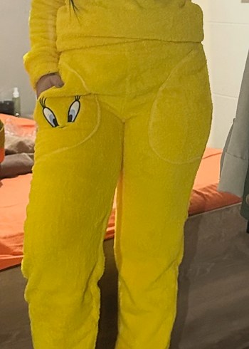 Diğer Sarı Tweety Baskılı Kadın Pofuduk Pijama Takımı