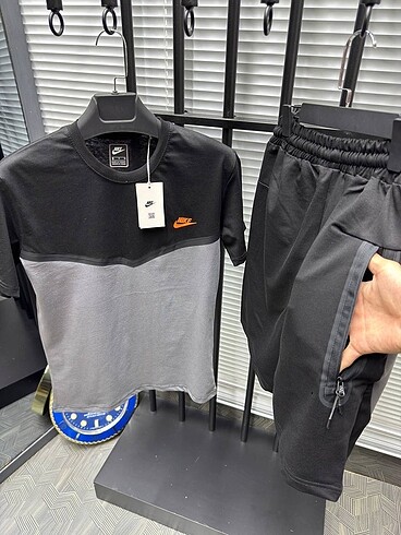Nike tech