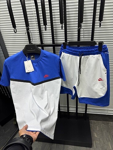 Nike tech