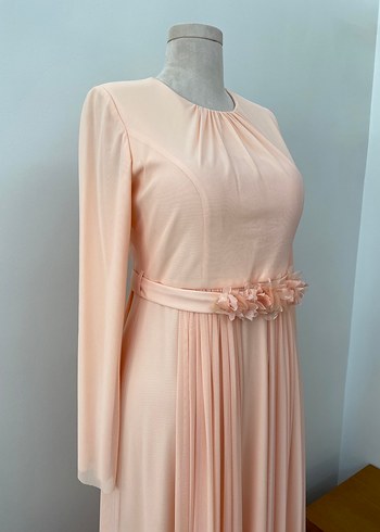 Bir defa giyilmiş-Tül Detaylı Tesettür Abiye (Eşarp hediyesiyle) - Görsel 3