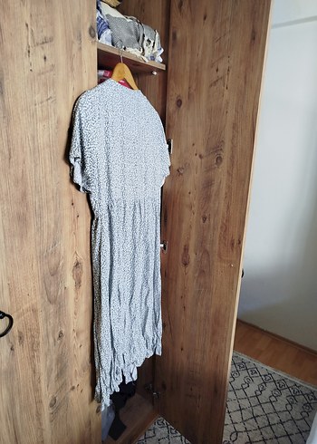 VICHY Yeşil_Kadın Uzun Bağcıklı V Yaka Elbise