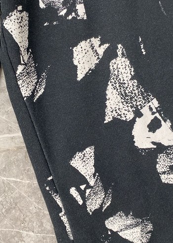 Kadın Siyah Batik Desenli Rahat Kesim Eşofman - Görsel 2