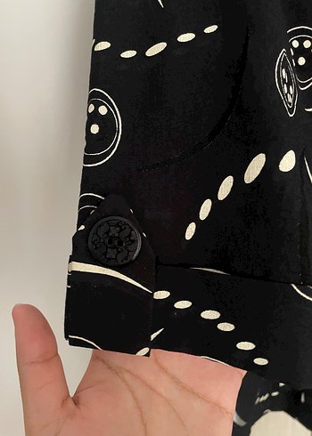 Zara Düğmeli Siyah Desenli Midi Ceket