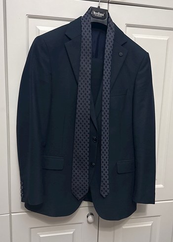 Düğmeli Lacivert Erkek Takım Elbise - Görsel 2
