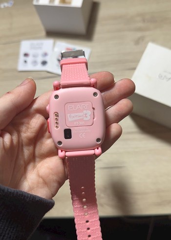 Pembe Akıllı Saat ve Şarj Kablosu - Görsel 3