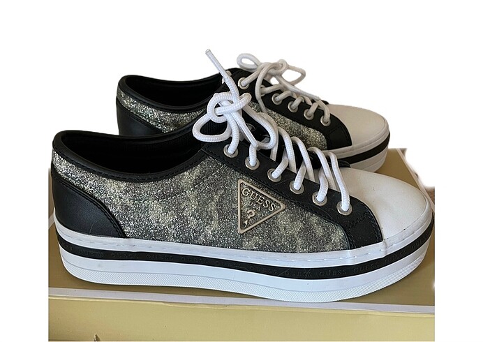 Sıfır Guess ayakkabı