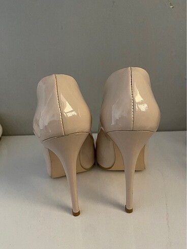 39 Beden Stiletto
