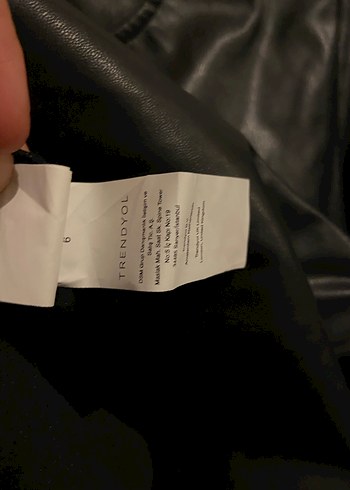 Kadın Siyah Deri Mini Şort - Görsel 4