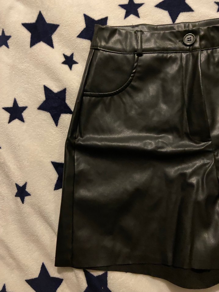 Kadın Siyah Deri Mini Şort - Görsel 2